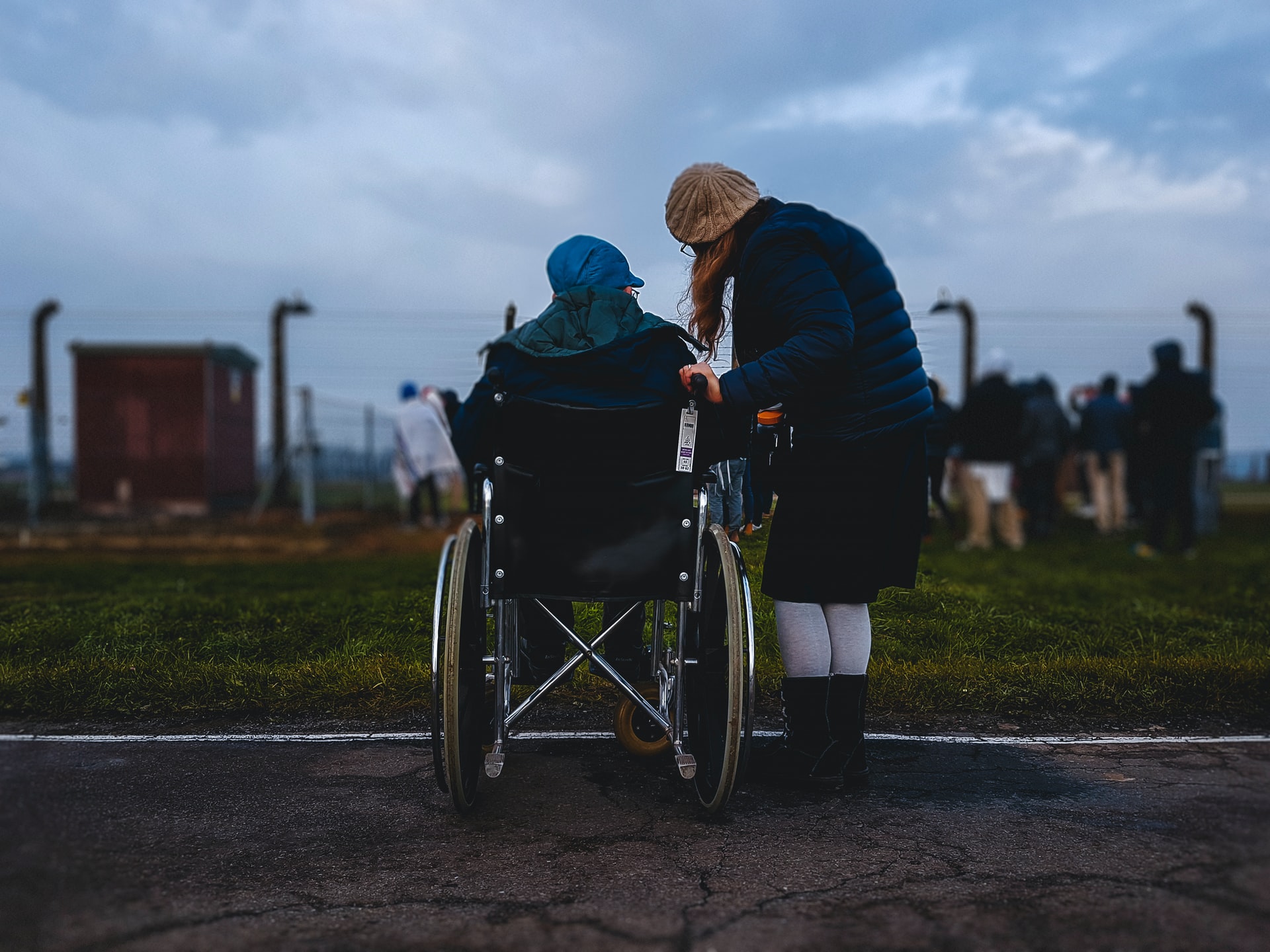 Espacio para dar visibilidad a los recursos y servicios vinculados al ámbito del cuidado, para personas con dependencia o discapacidad, sus familias o profesionales que trabajan con ellas. Barcelona Cuida