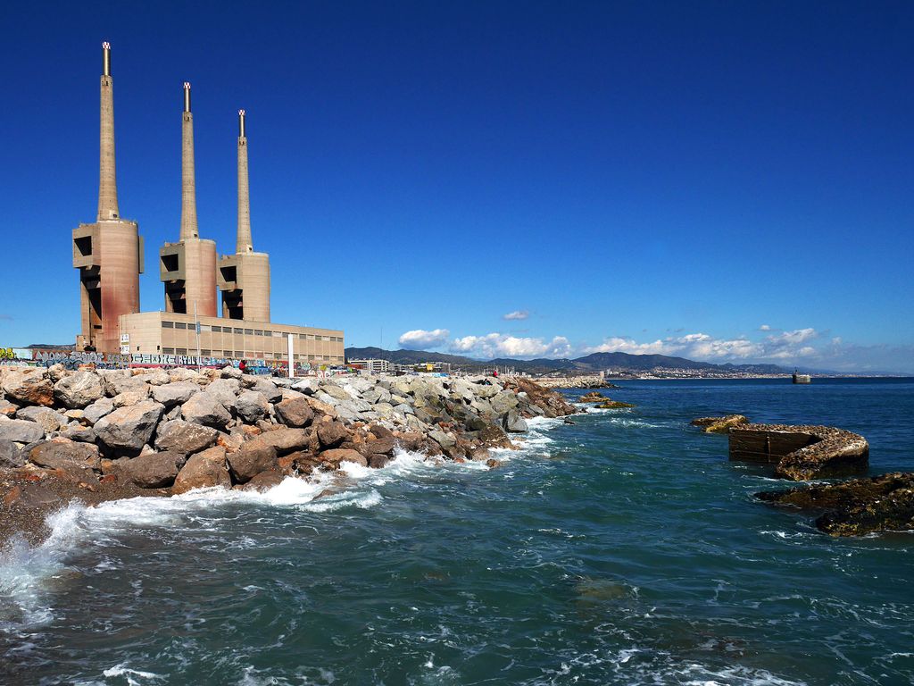 A public energy marketer dedicated to promoting a change in the energy model, based on efficiency, 100% renewable energy generation and citizen participation. Barcelona Energia - Metropolitan electricity operator